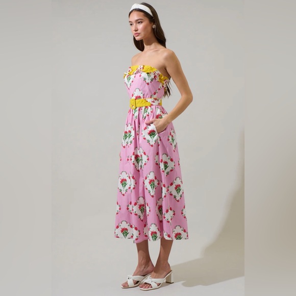 NWT Sugarlips Maia Floral Strapless Dress with Yellow Ruffle Edge and Belt - Picture 3 of 7